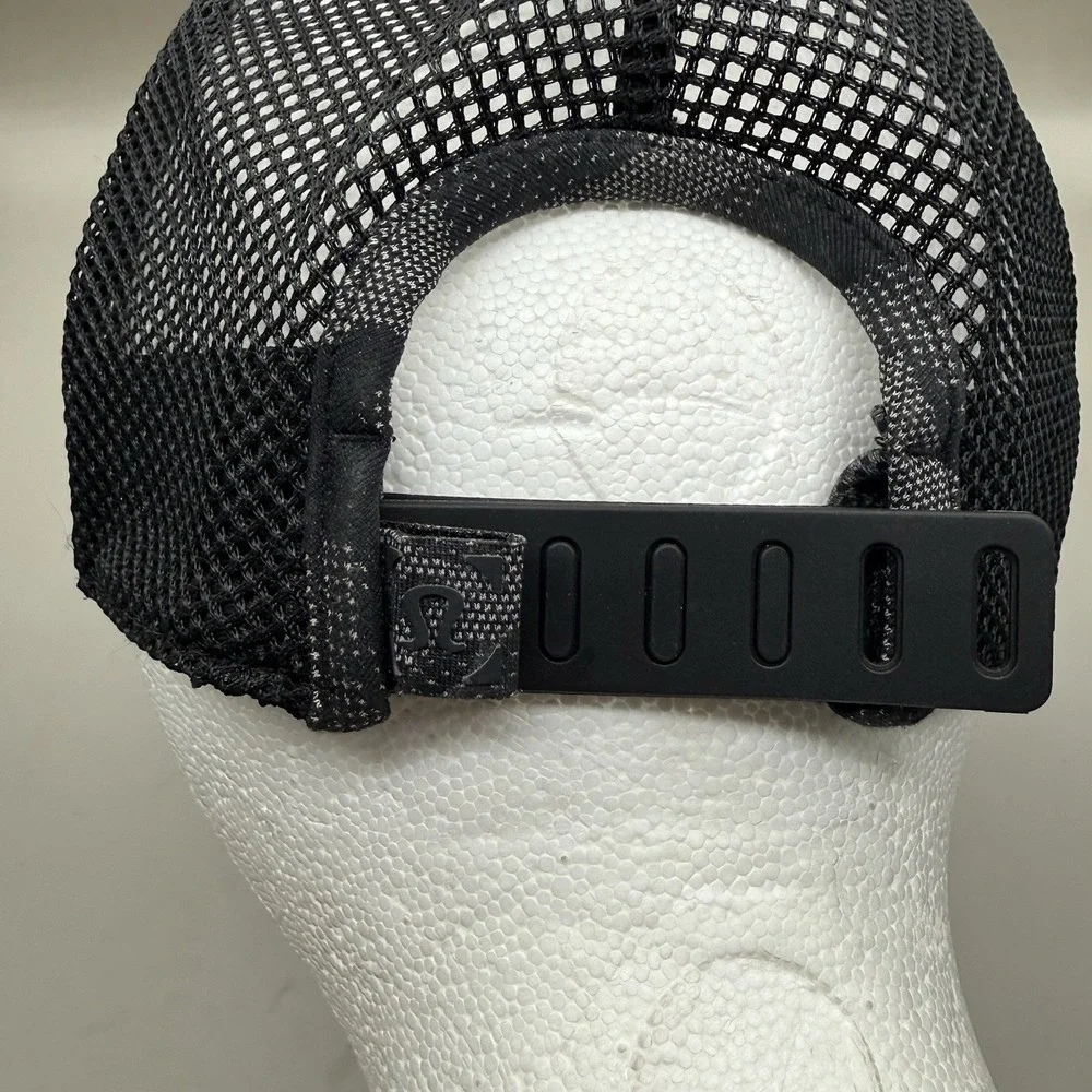 Lululemon Hat‎ Black Camo Snapback Mesh Back One Size Performance Cap